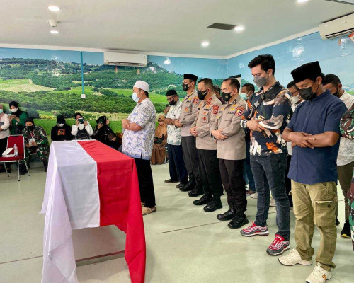 Tiba di Jakarta, Kapolda Pimpin Doa Untuk Almarhum Briptu Faisal
