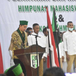 Raihan Ariatama Lantik Pengurus HMI Cabang SBT