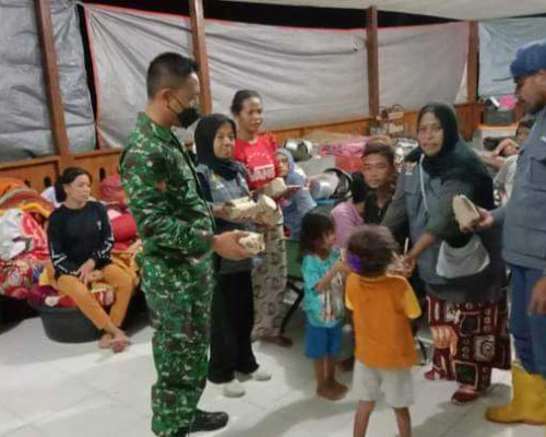 BAZNAS SBT Salurkan 600 Nasi Bungkus Buat Warga Hotte dan Sesar