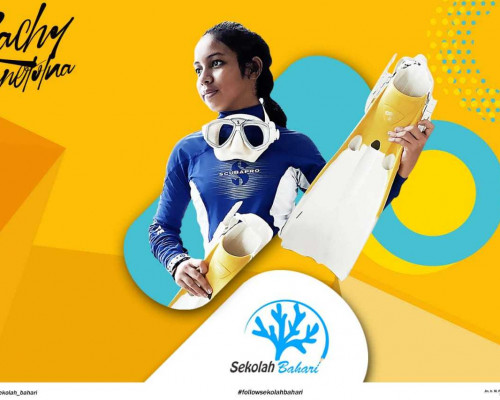 Rachel, Gadis Cilik yang Menyelam untuk Membangun Rumah Belajar 