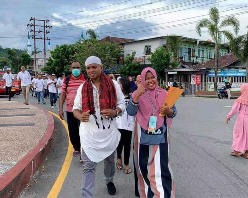 Nyalon Kades Poka, Titawano Diantar Dengan Hadrat