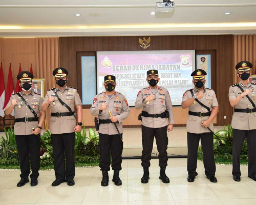 Pimpin Sertijab Kapolres SBB-Tanimbar, Kapolda Dorong Inovasi