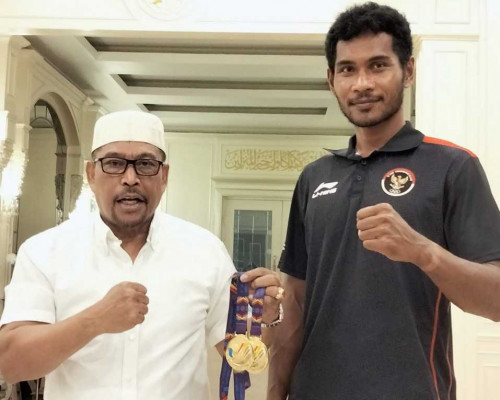 Gubernur Maluku Terima Pedayung Maluku Peraih Emas SEA Games Vietnam