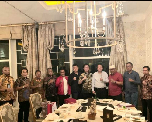 Matangkan Pengembangan Perkebunan Tebu di SBT, Gubernur Bertemu Investor