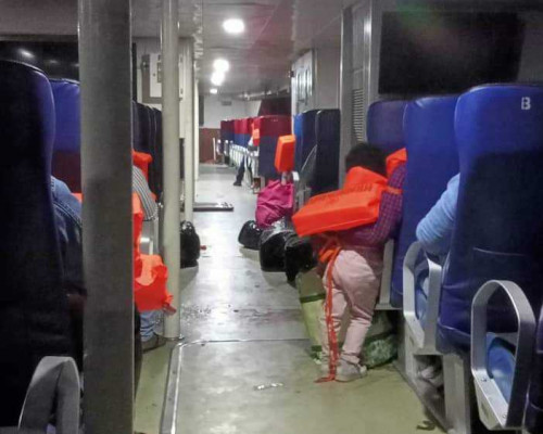 KM. Pricillia 99 Gangguan Mesin, Penumpang Panik