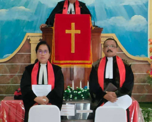 Setelah 7 Tahun, Ketua Majelis GPM Kategorial Dian Kasih Berganti