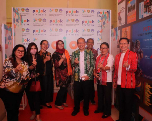 Gedung Pojok Statistik Unpati Ambon Diresmikan
