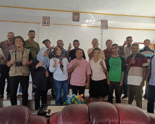 Tim Riset BRIN Dokumentasikan Bahasa Alune di Desa Rambatu dan Rumberu