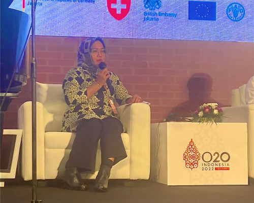 Di Forum Global, Bupati Bursel Bicara Soal Peran Perempuan Bagi Ekonomi Kelautan