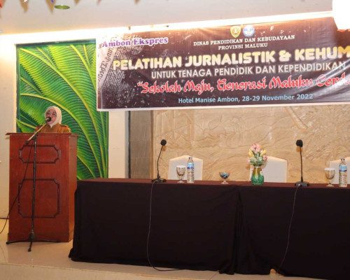 Kadisbud Buka Pelatihan Jurnalistik dan Kehumasan