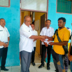 Antisipasi Dampak Inflasi, Pemkab Bursel Salurkan BLT BBM