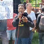 Gelap Gulita di Larat, Warga Demo Minta PLN Bertanggung Jawab