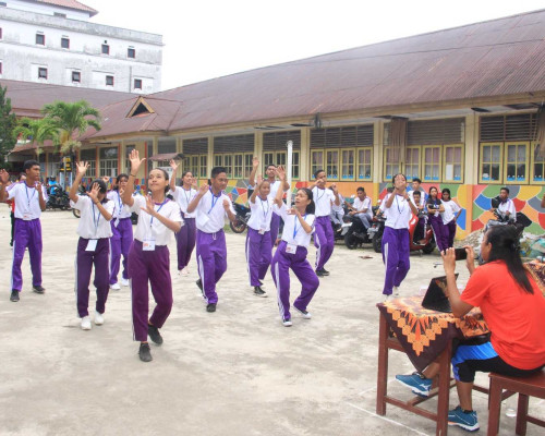 SMA Kristen YPKPM Ambon Gelar Ujian Praktek