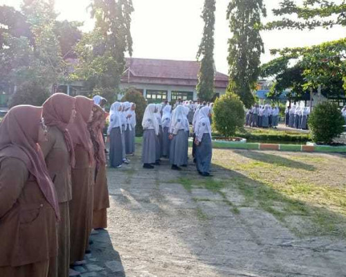 SMAN 6 Buru Gelar Pembukaan Ujian Sekolah