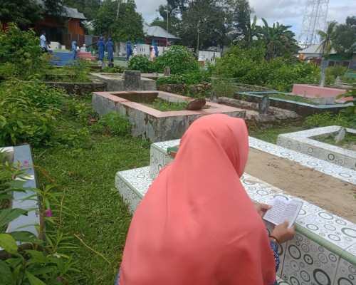 Usai Idul Fitri, Warga Tulehu Lanjutkan Tradisi Ziara Makam