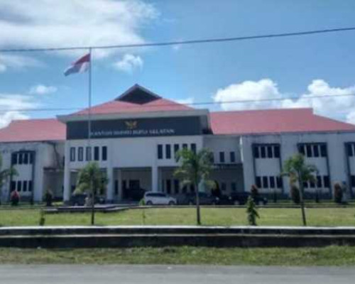 Bayar THR, Pemkab Bursel Siapkan Dana Rp 9,5 Miliar