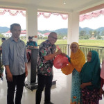 Bantu Warga Ekonomi Lemah, Pemkab Bursel Gelar Pasar Murah