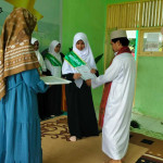 70 Santri dan Santriwati Pondok Pasantren Shuffa Hizbullah diwisudakan.