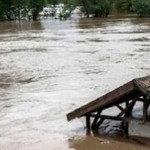 Ratusan Pengungsi Banjir di Desa Waefusi Mulai Kembali ke Pemukiman