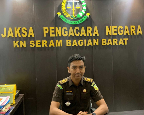 Kejari SBB, Temukan dugaan Mark'up Pengadaan Seragam Sekolah di Dinas Pendidikan.