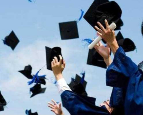 IAKN Ambon Mewisuda 80 Lulusan