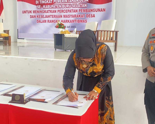 Cegah Korupsi di Tingkat Desa, Polres Bursel Gelar Sosialisasi