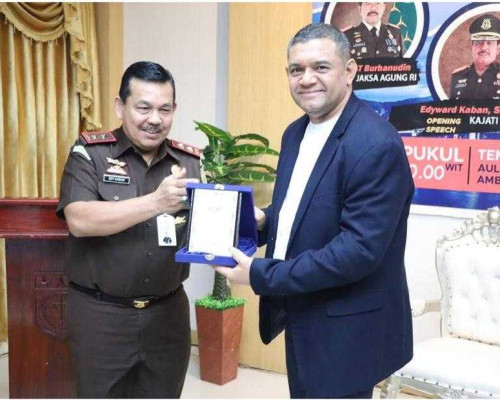 Kejati Maluku Gelar Seminar Nasional, Fahri Bachmid Dihadirkan Sebagai Narasumber