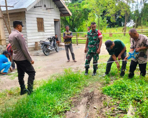 Cegah Konflik, Bripka Tihurua Bantu Selesaikan Tapal Batas Antar Desa