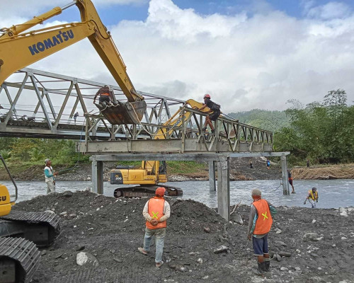 BPJN Maluku Kebut Pengerjaan Bailey di Kawanua