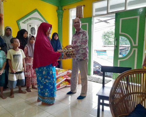 UT Ambon Berbagi Tali Asih ke Panti Asuhan