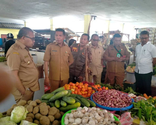 Harga Kebutuhan Pokok di Namrole Merangkak Naik, Pemkab Bakal Lakukan Opas