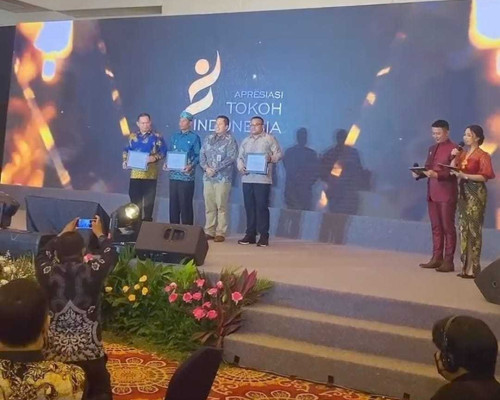 Safitri Malik Raih Penghargaan Kategori Pendorong Kawasan 3T