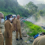 Bupati Bursel Tinjau TPA Sampah di Dusun Wamsoba