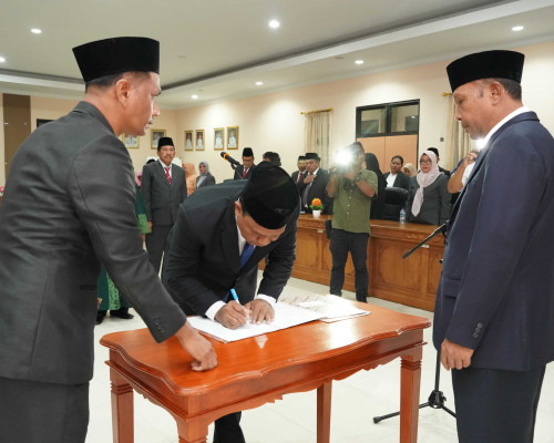Jauhari Tuarita Resmi Jabat Pj Sekda Malteng