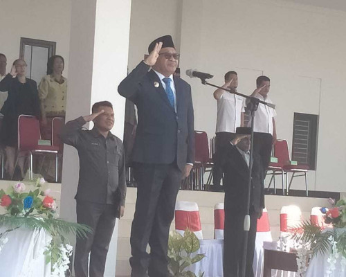 Peringati Sumpah Pemuda, Pemkab Bursel Gelar Upacara Bendera 
