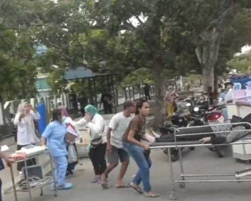 RSUD Karel Sadsuitubun Terbakar, Ratusan Pasien Dievakuasi ke Tiga Lokasi