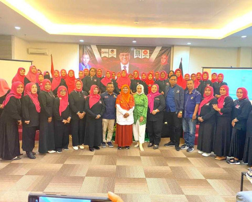 Ratusan Mama-mama di Maluku Deklarasi Dukung Anies-Muhaimin