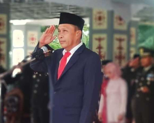 Sahubawa Lantik Enam KPN Administratif Banda