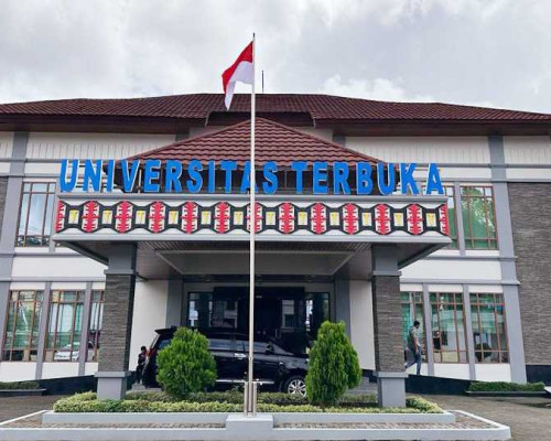 Setahun UT Ambon Terima Mahasiswa Baru Dua Kali