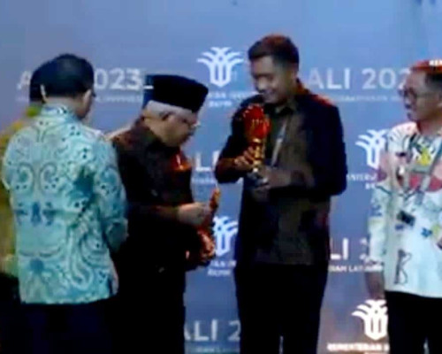 Kota Ambon Raih Penghargaan Khusus KTI