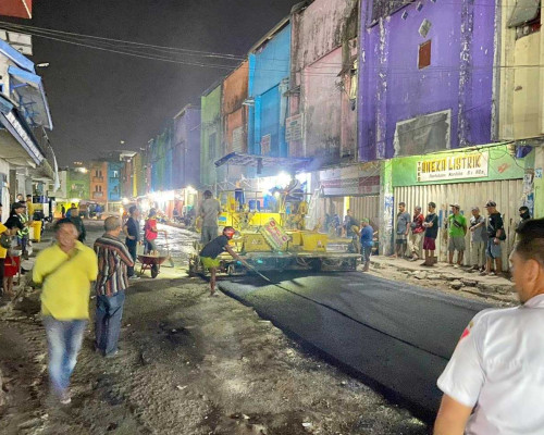 Pengaspalan Terminal Mardika Diduga Asal-asalan