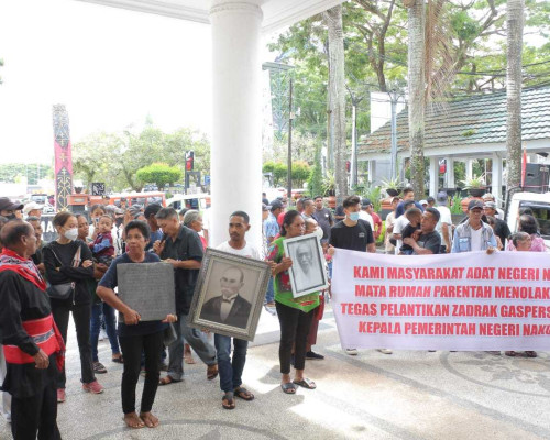 Warga Naku Tolak Zadrak Gaspersz sebagai Raja Baru