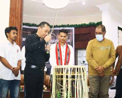  Pemprov dan GMBK Bahas Blok Masela