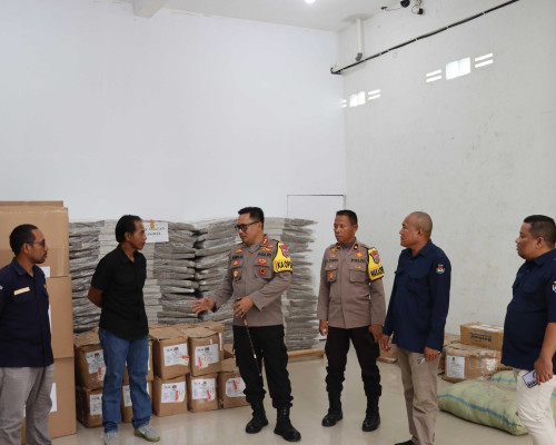 Kapolres SBB Cek Langsung Logistik Pemilu 2024