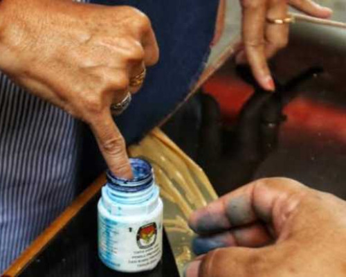 KPU SBT Temukan Botol Tinta Rusak