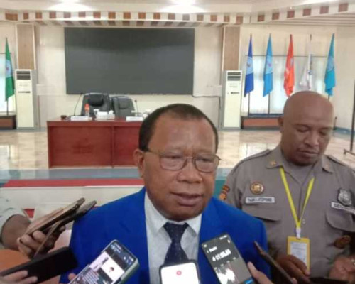 Jabat Rektor Unpatti, Ini Mimpi Besar Fredy Leiwakabessy