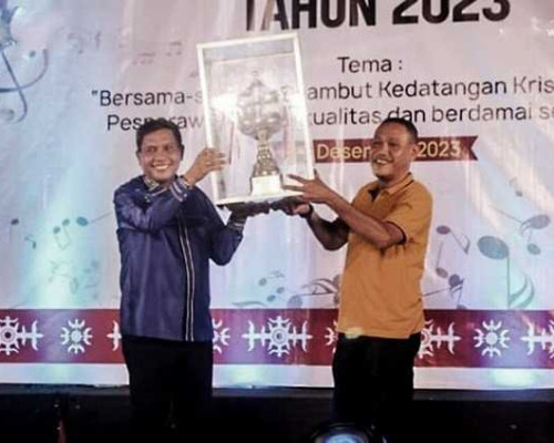 Kecamatan Nusaniwe Juara Umum Pesparawi Tingkat Kota 