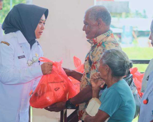 Buka Bazaar Jelang Nataru, Safitri : Awasi Barang Berbahaya dan Produk Kadaluarsa