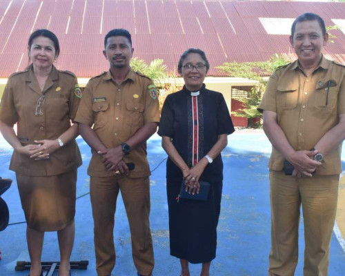 Siswa SMA N 4 Ambon, Awali Tahun Ajaran Baru Dengan Apel Dan Kebaktian Bersama