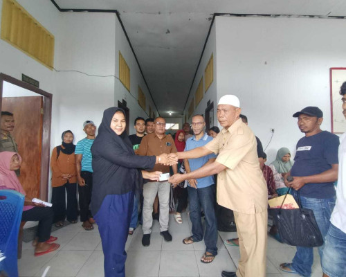 Sebanyak 367 Warga Daftar Perekaman KTP di Kantor Negeri Luhu